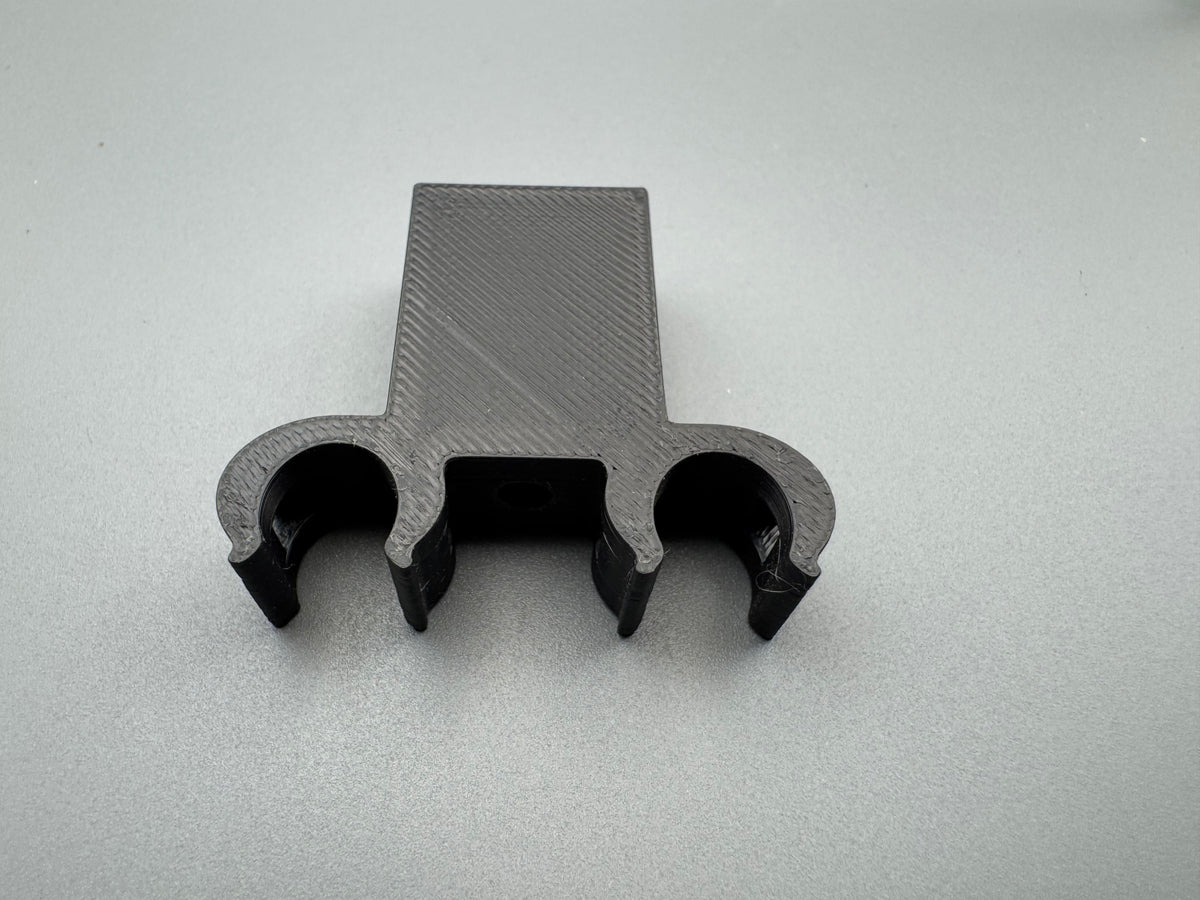 Dual AN4 brake line retainer clip with 25mm standoff, ASA 3D printed